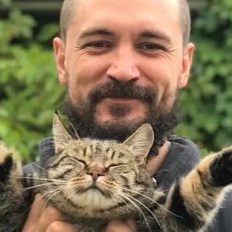 Иван Петров